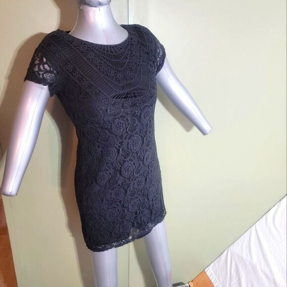 Xhilaration Dresses & Skirts - Exhilaration Women's Lined Black Lace Dress Size Medium SMOKING HOTTTT